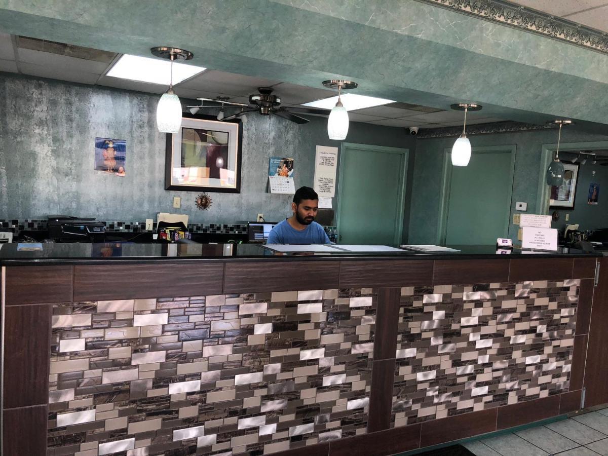 Lone Star Inn Lubbock Extérieur photo