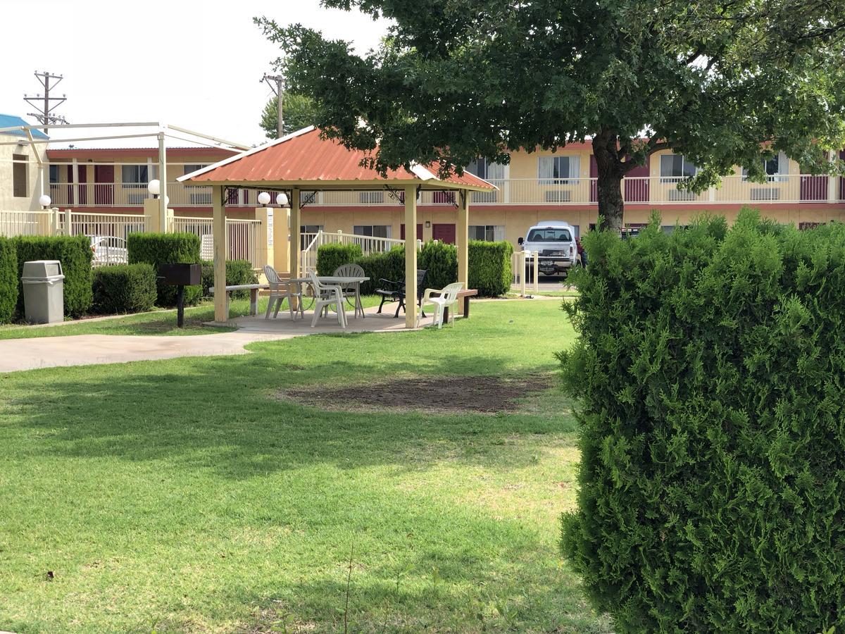 Lone Star Inn Lubbock Extérieur photo