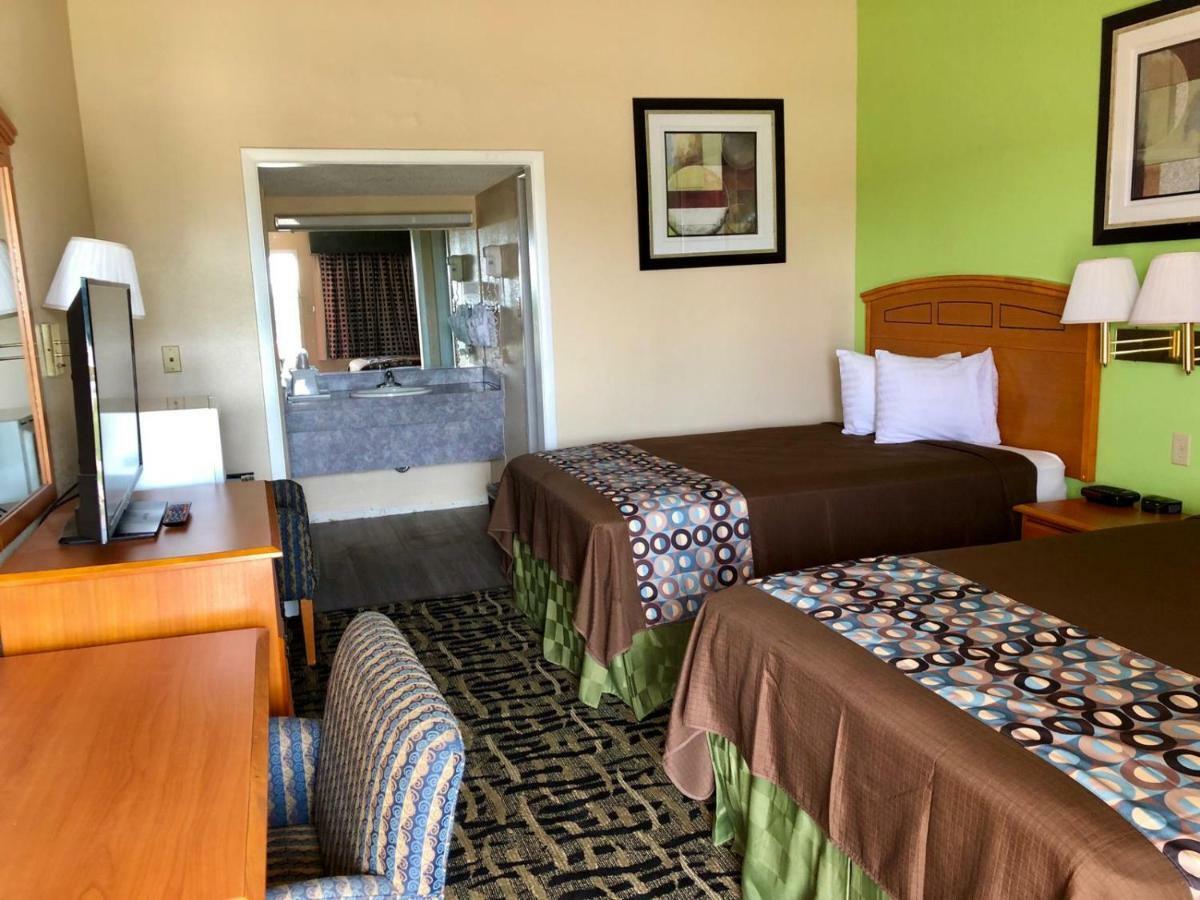 Lone Star Inn Lubbock Extérieur photo